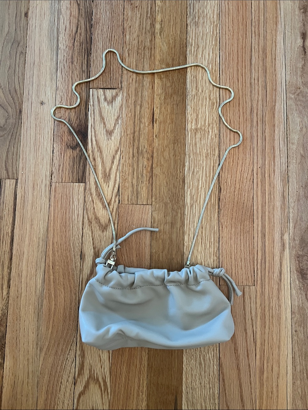 Ruched Light Gray Crossbody Bag with Gold Chain Strap